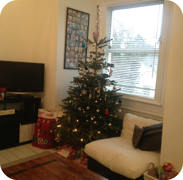 Mummylicious Beauty, Rachel Gilbert, Christmas tree